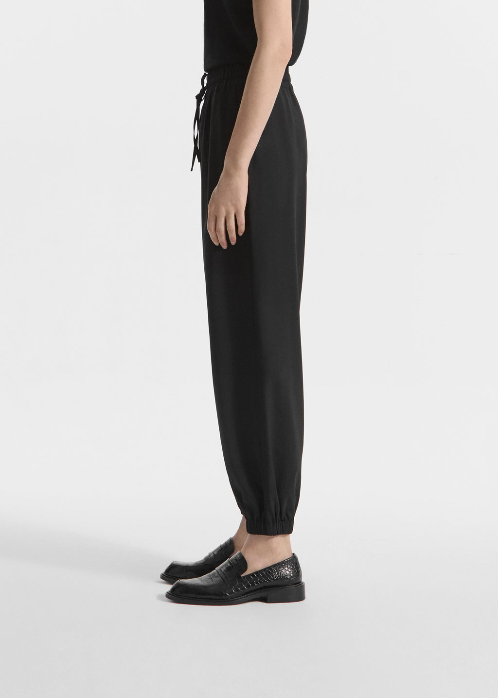 Jogger Pant in Stretch Wool Suiting - Black - CO