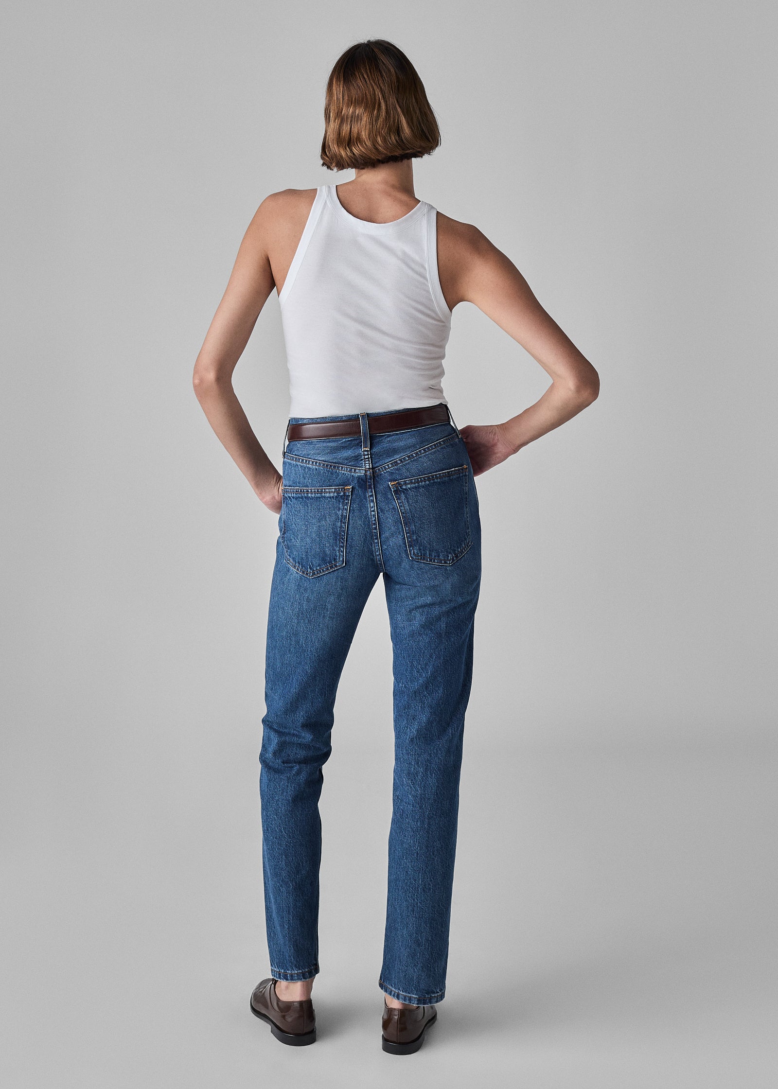 High Rise Jean in Denim - Indigo