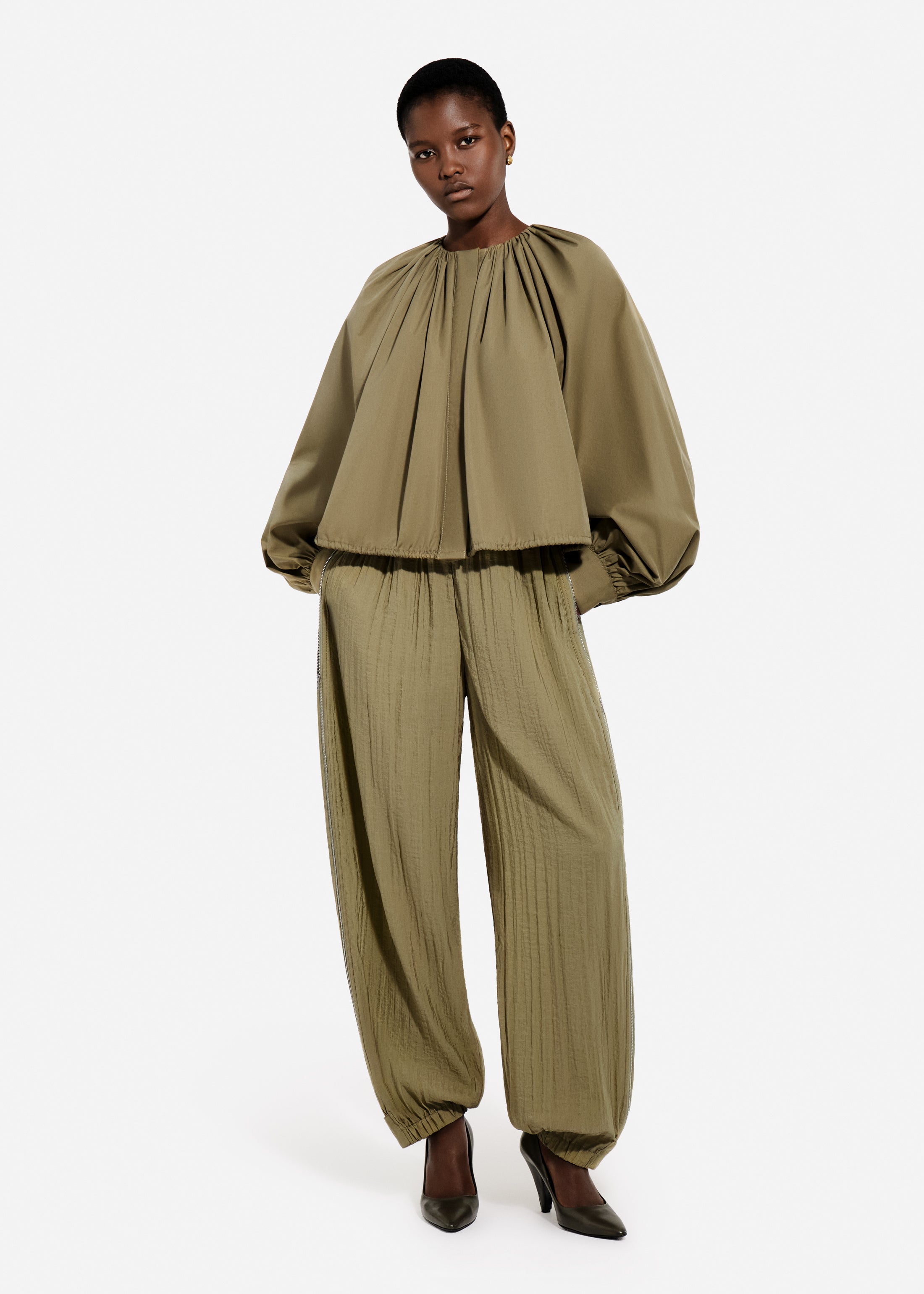 Articulated Vented Pant in Wrinkled Nylon - Aloe
