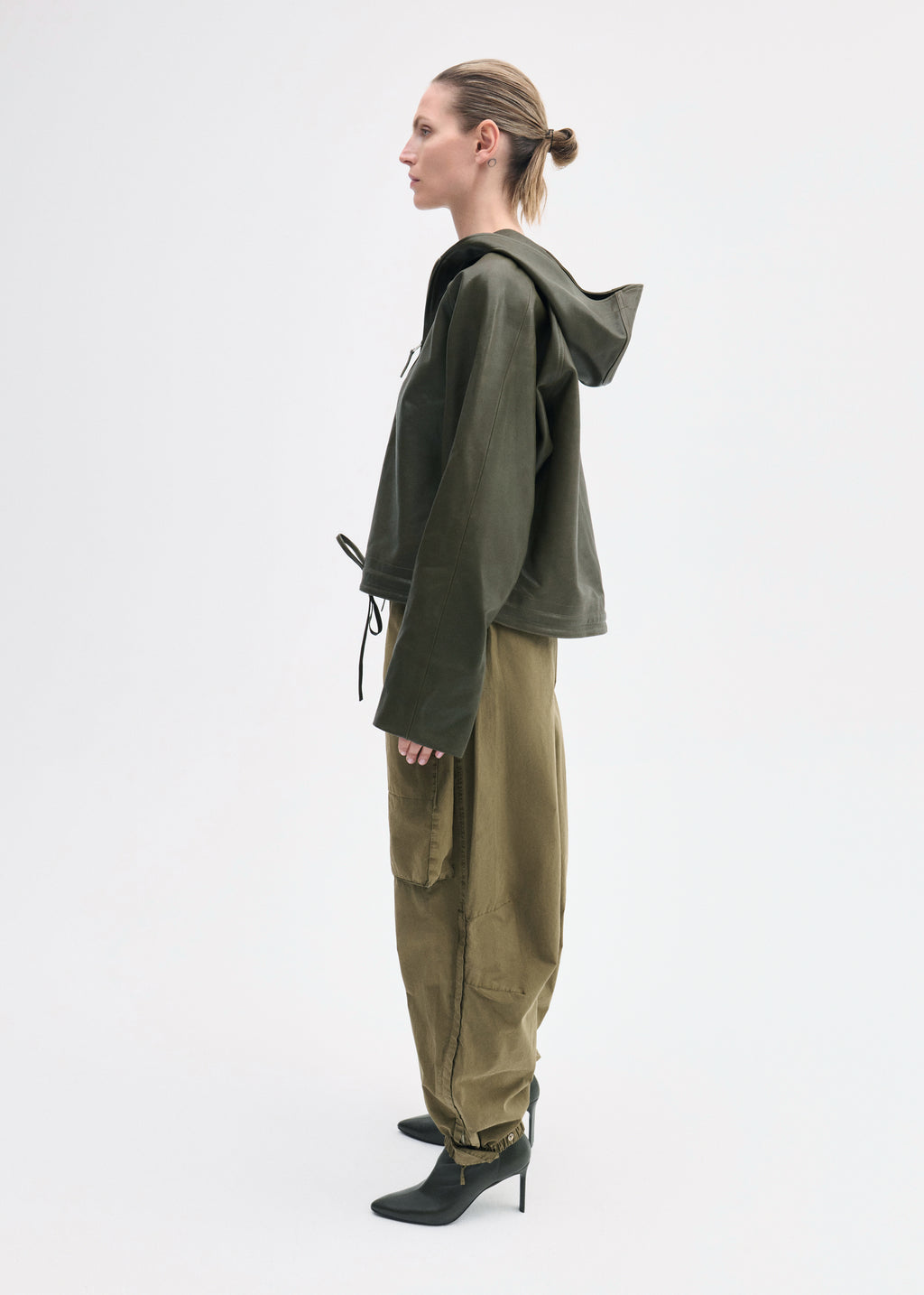 Workwear Pullover in Leather -  Olive - CO
