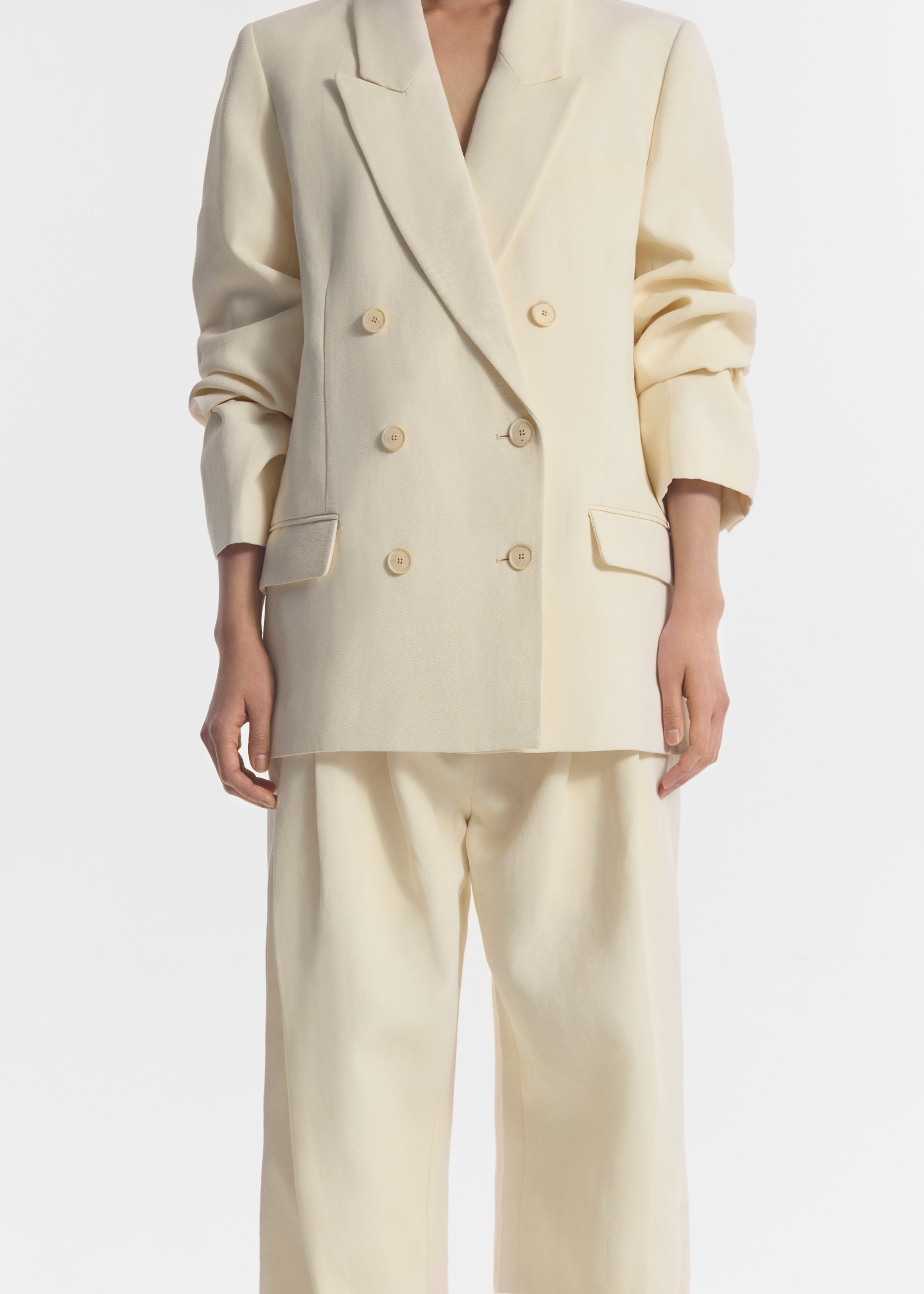 Double Breasted Blazer in Linen - Pearl