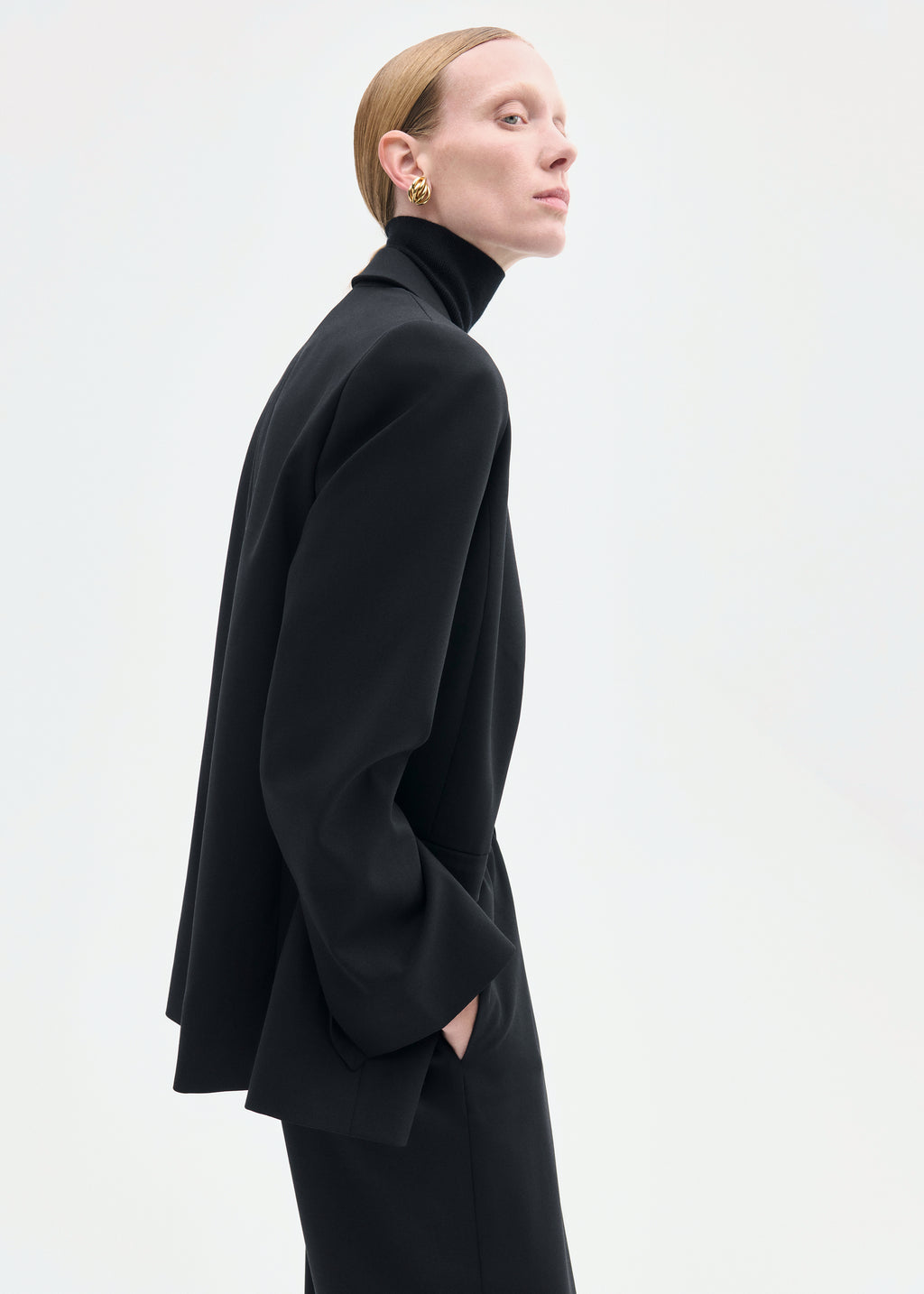 Boxy Jacket in Virgin Wool - Black - CO