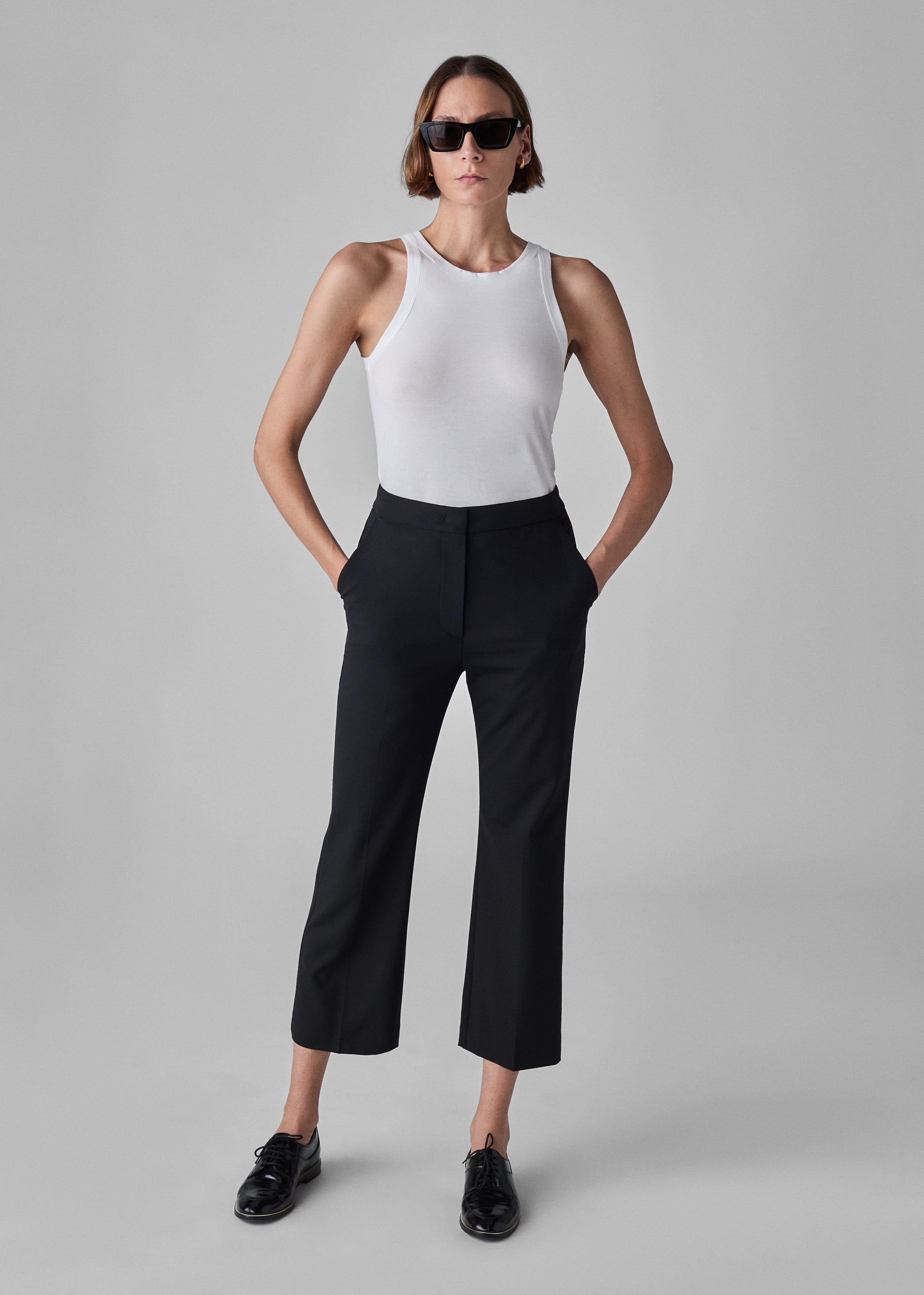 Cropped Cigarette Trouser in Virgin Wool - Black