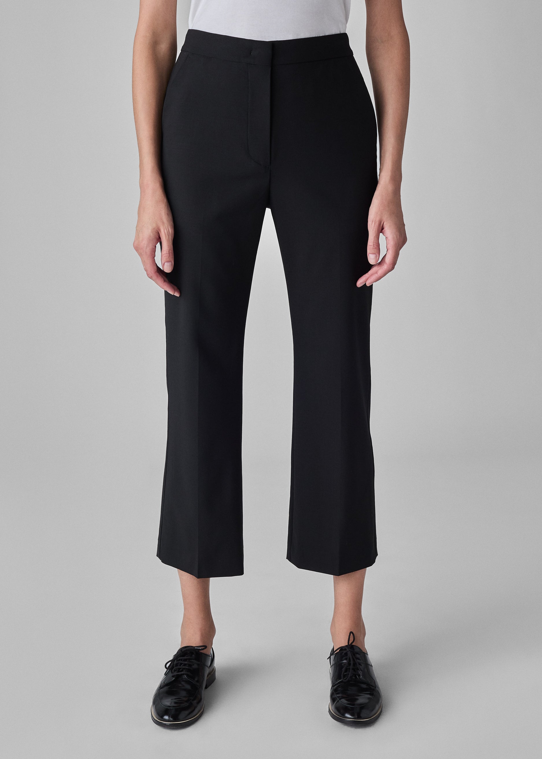 Cropped Cigarette Trouser in Virgin Wool - Black