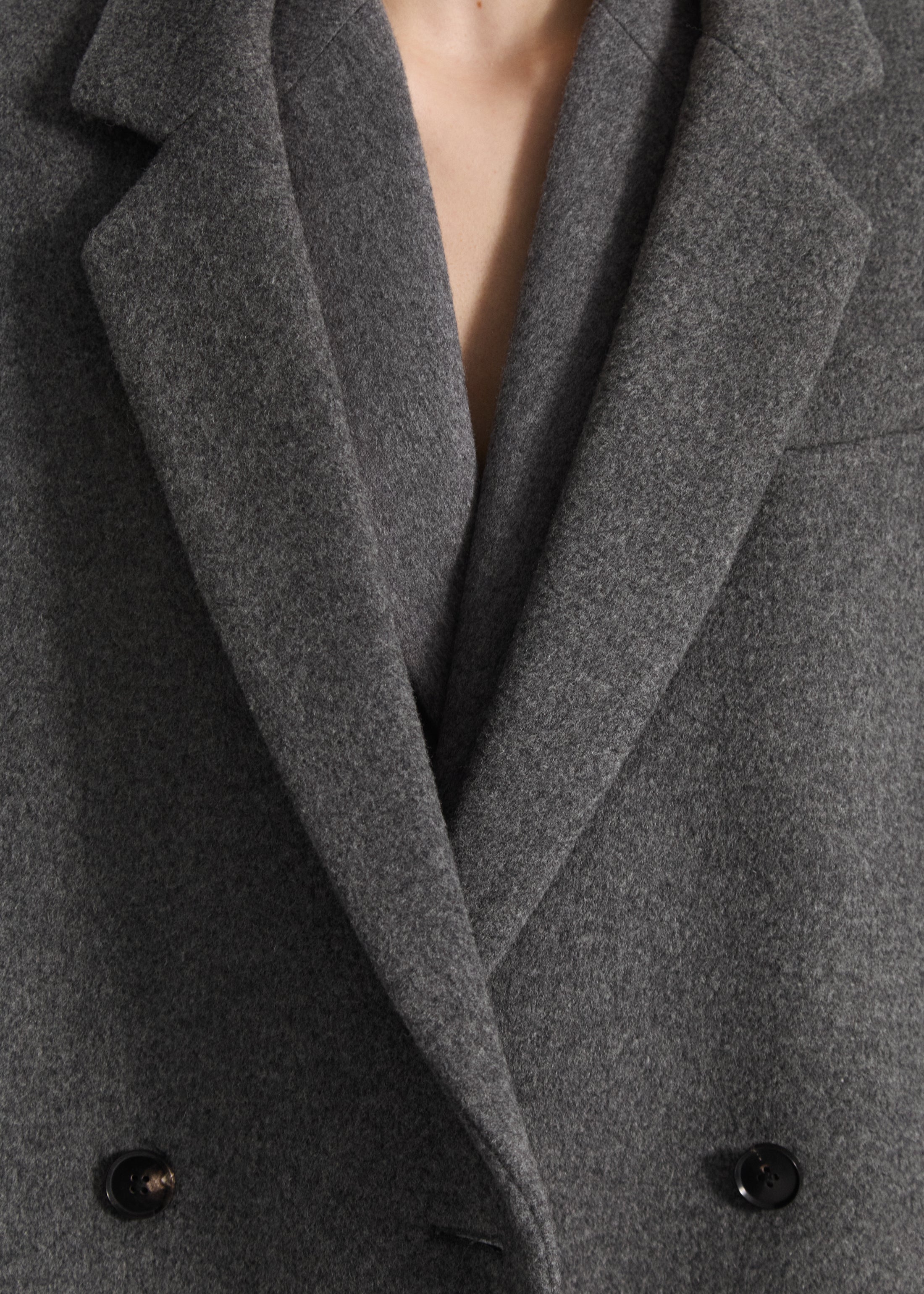 Oversized Double Breasted Coat in Wool Cashmere - Grey, image 7 of 8