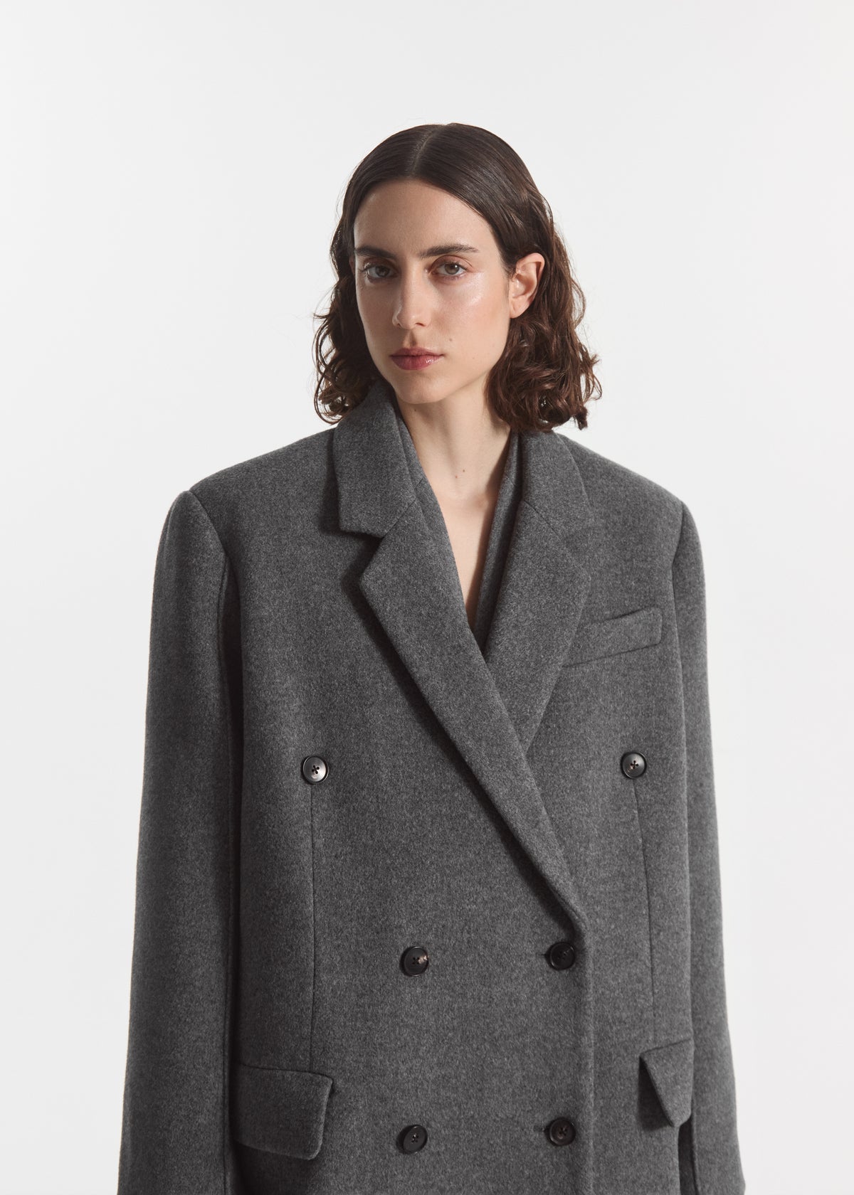 Oversized Double Breasted Coat in Wool Cashmere - Grey, image 6 of 8