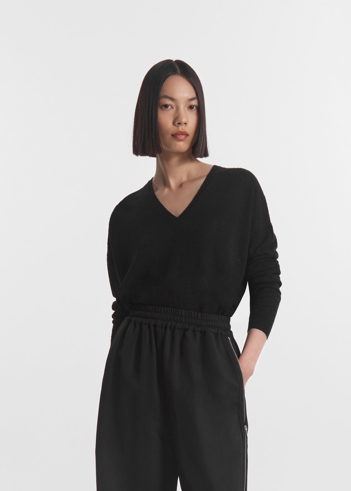 V-Neck Sweater in Silk Linen - Black, image 2 of 5