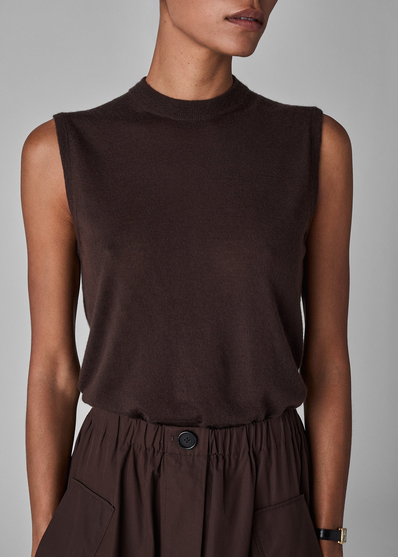 Shell Tank in Fine Cashmere - Chocolate