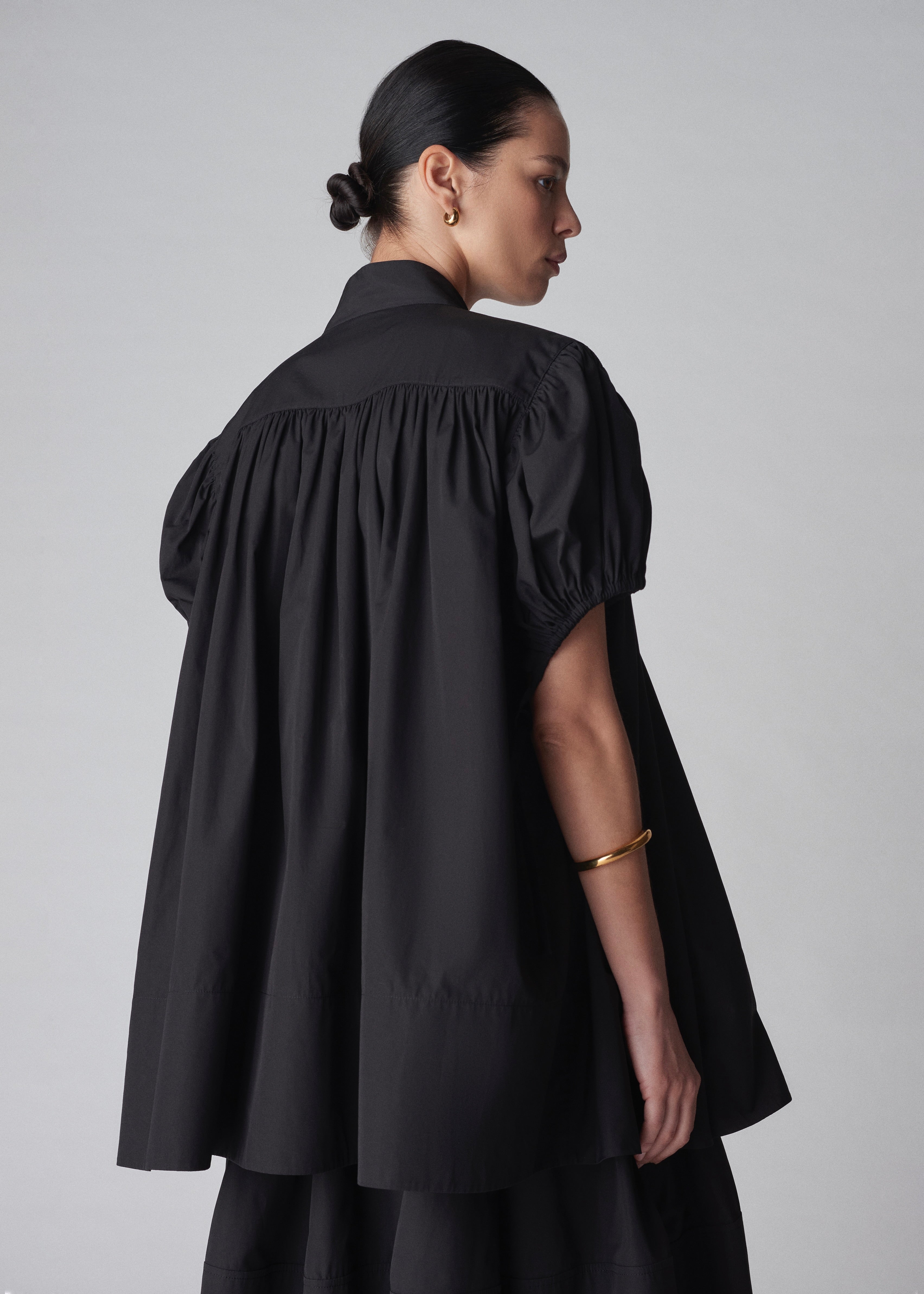 Puff Sleeve Gathered Tunic Shirt in Cotton Poplin - Black - CO Collections