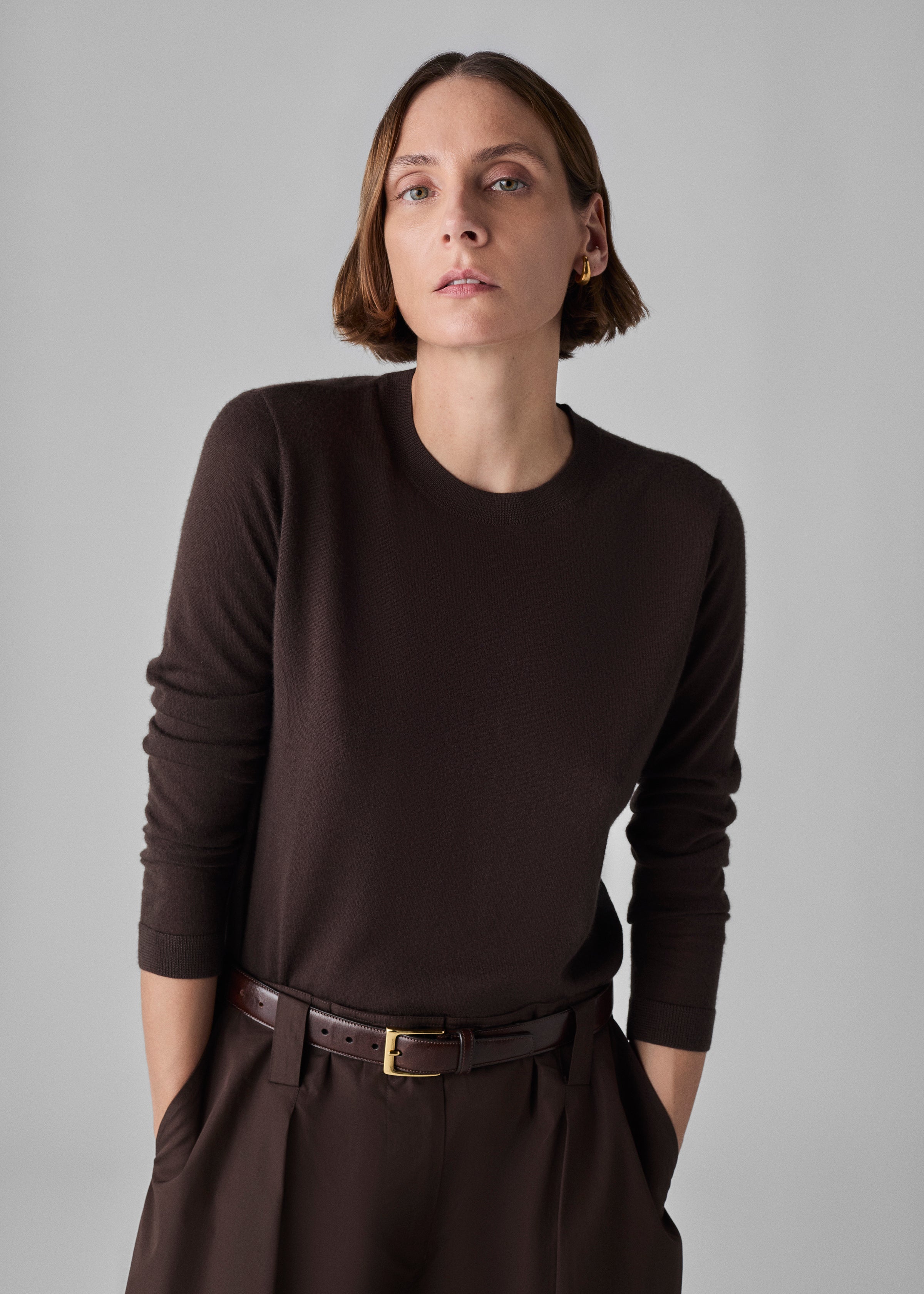 Long Sleeve Crew in Fine Cashmere - Chocolate