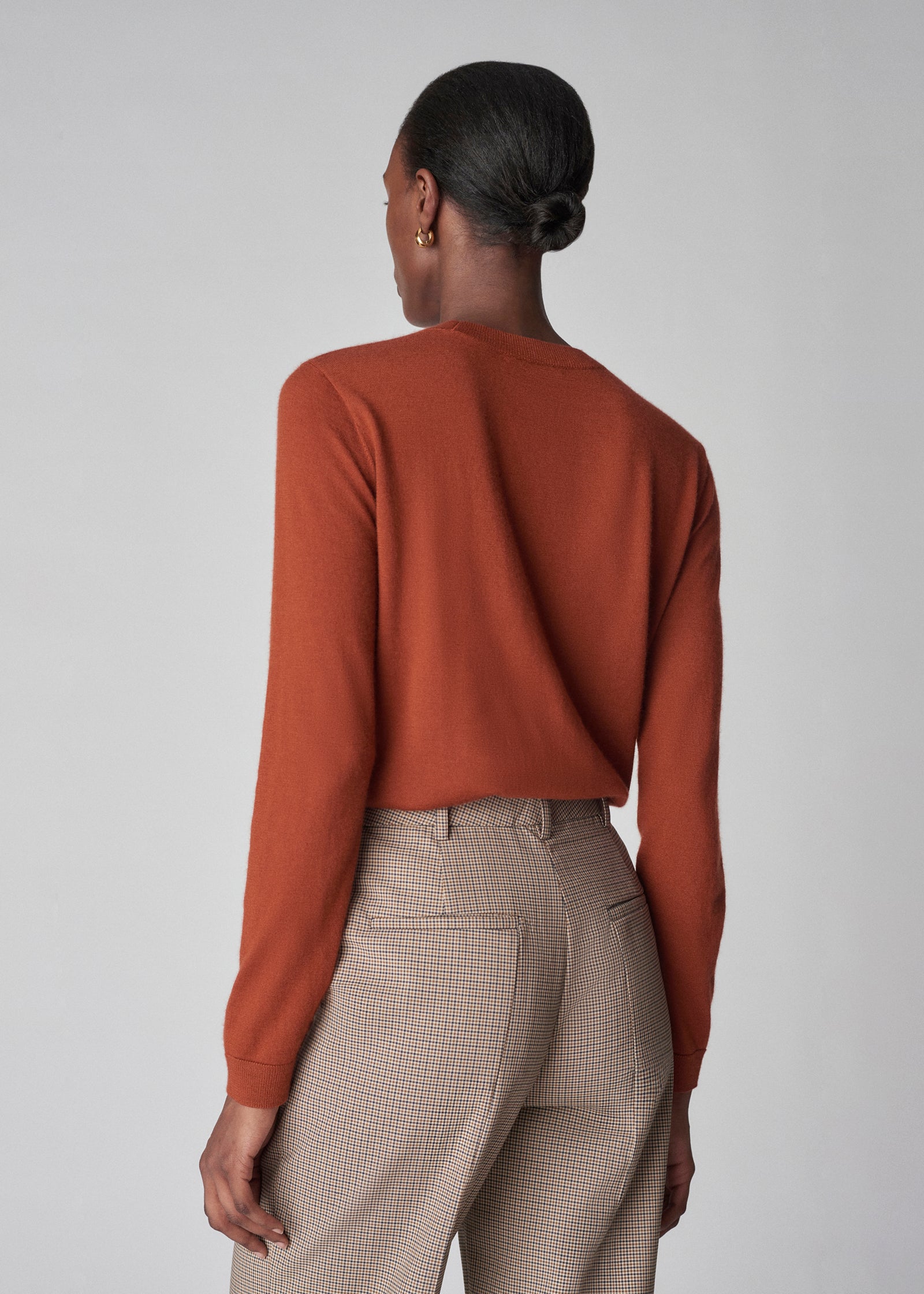 Long Sleeve Crew Sweater in Fine Cashmere - Tamarind