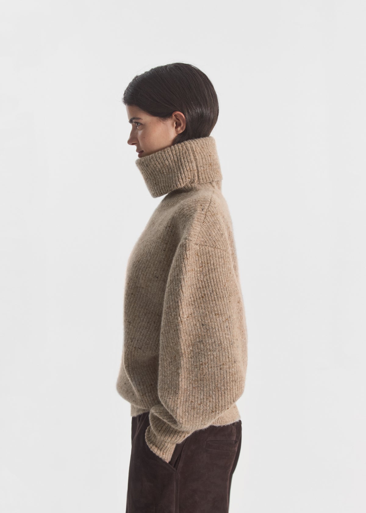 Oversized Turtleneck Sweater in Cashmere Blend - Antelope, image 2 of 4