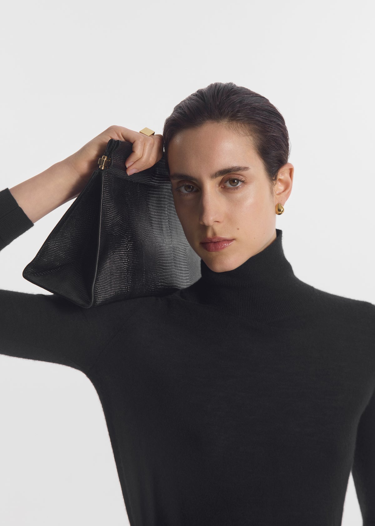 Slim Turtleneck in Fine Cashmere - Black, image 4 of 6