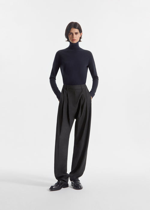 Slim Turtleneck in Fine Cashmere - Nocturne, image 4 of 5