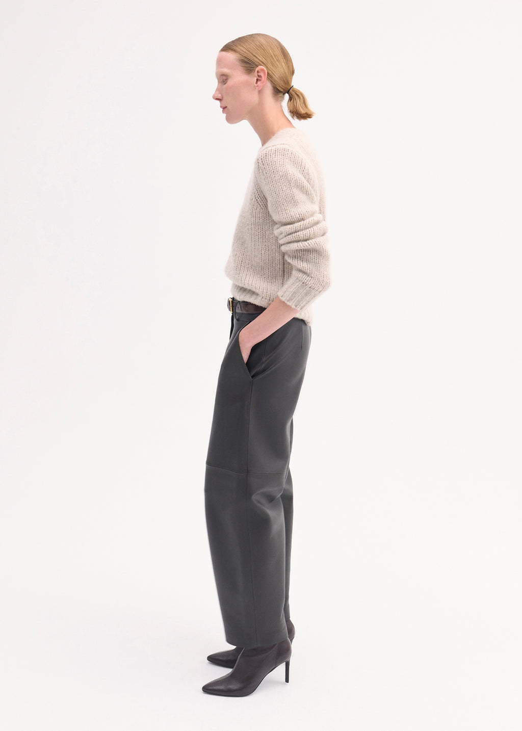 Fitted Crew in Cashmere Silk  - Arctic - CO