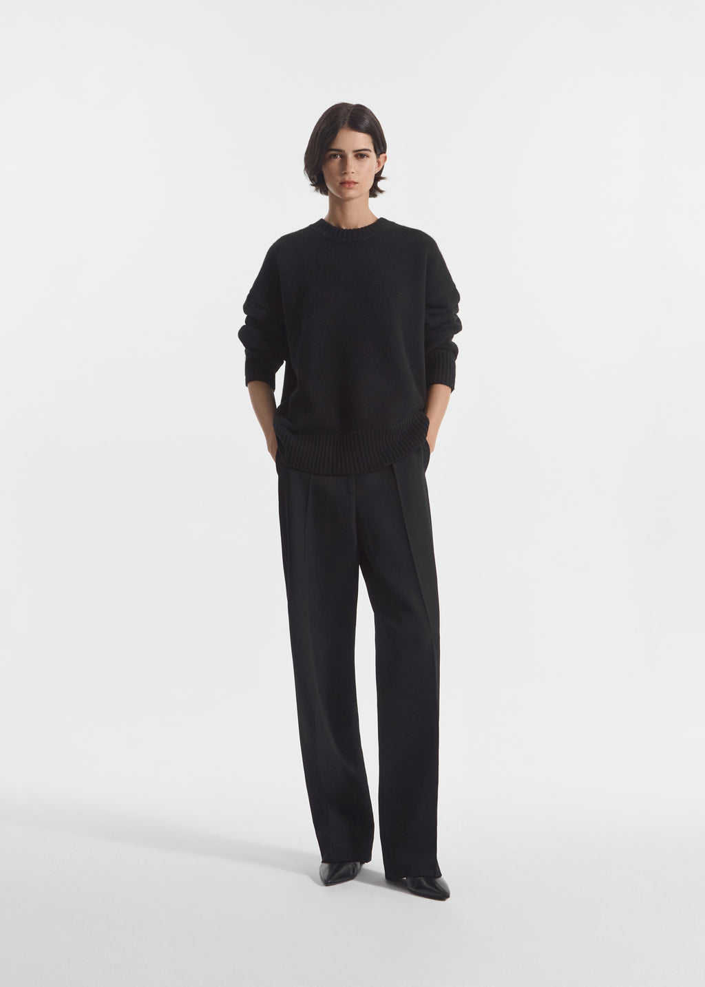 Boyfriend Crew Neck in Wool Cashmere - Black - CO