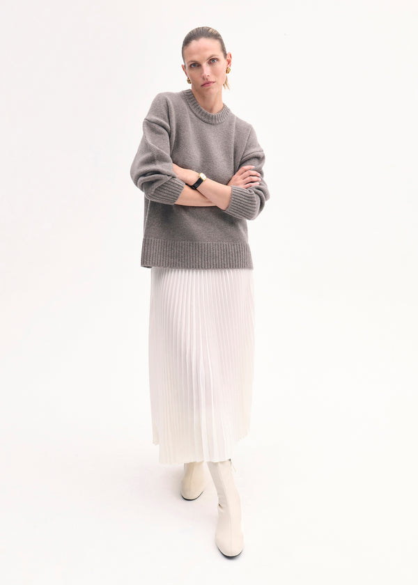 Pleated Elastic Waist Skirt in Stretch Crepe - Ivory - CO