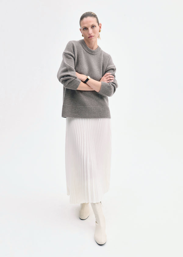 Pleated Elastic Waist Skirt in Stretch Crepe - Ivory - CO