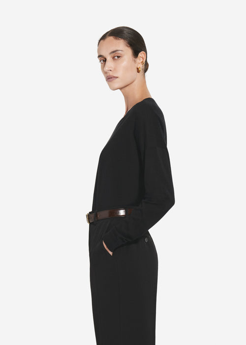 V-Neck Sweater in Fine Cashmere - Black, image 2 of 4