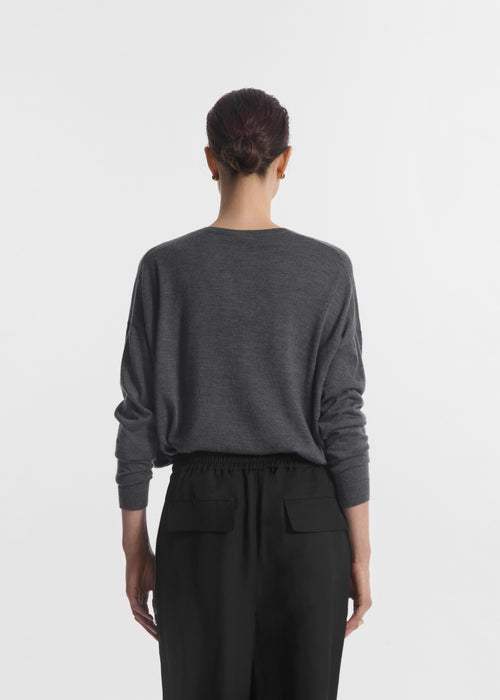 V-Neck Sweater in Fine Cashmere - Grey, image 3 of 4