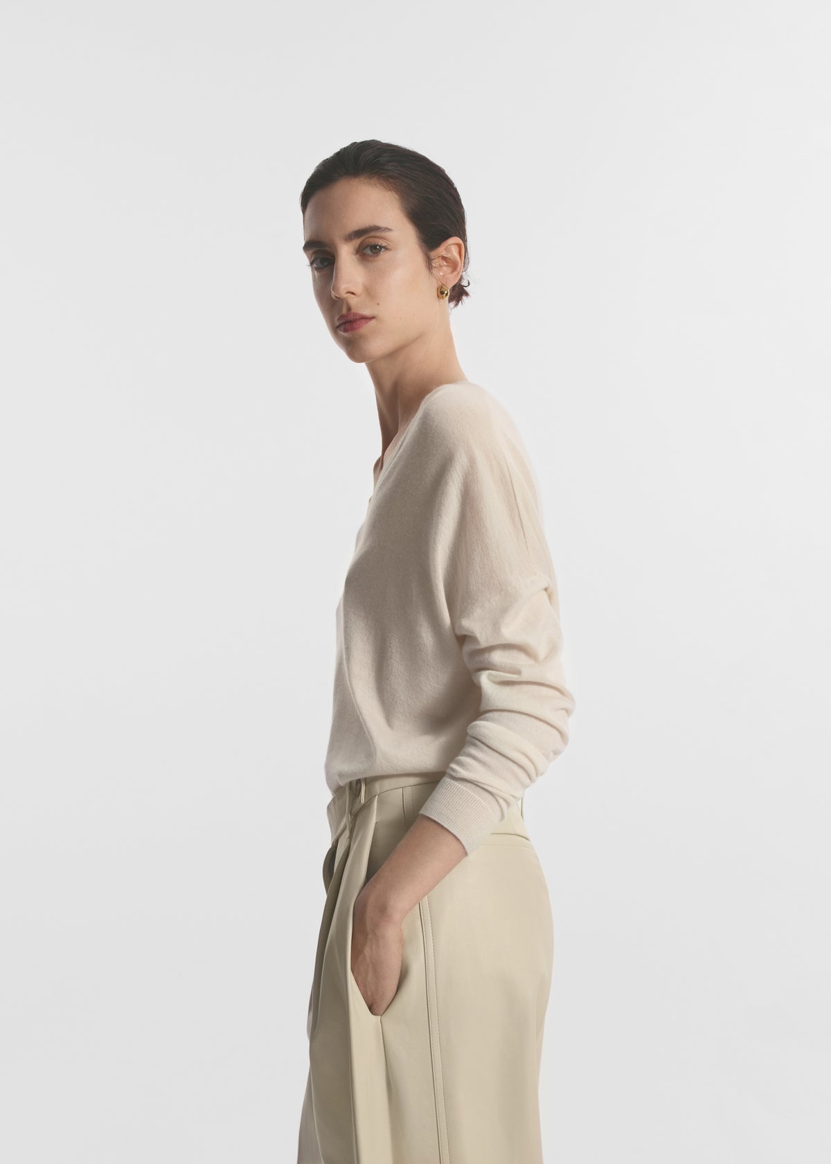 V-Neck Sweater in Fine Cashmere - Ivory, image 2 of 4