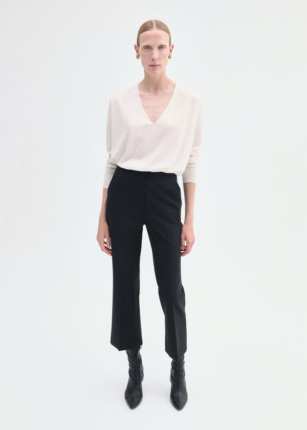 V-Neck Sweater in Fine Cashmere - Ivory - CO