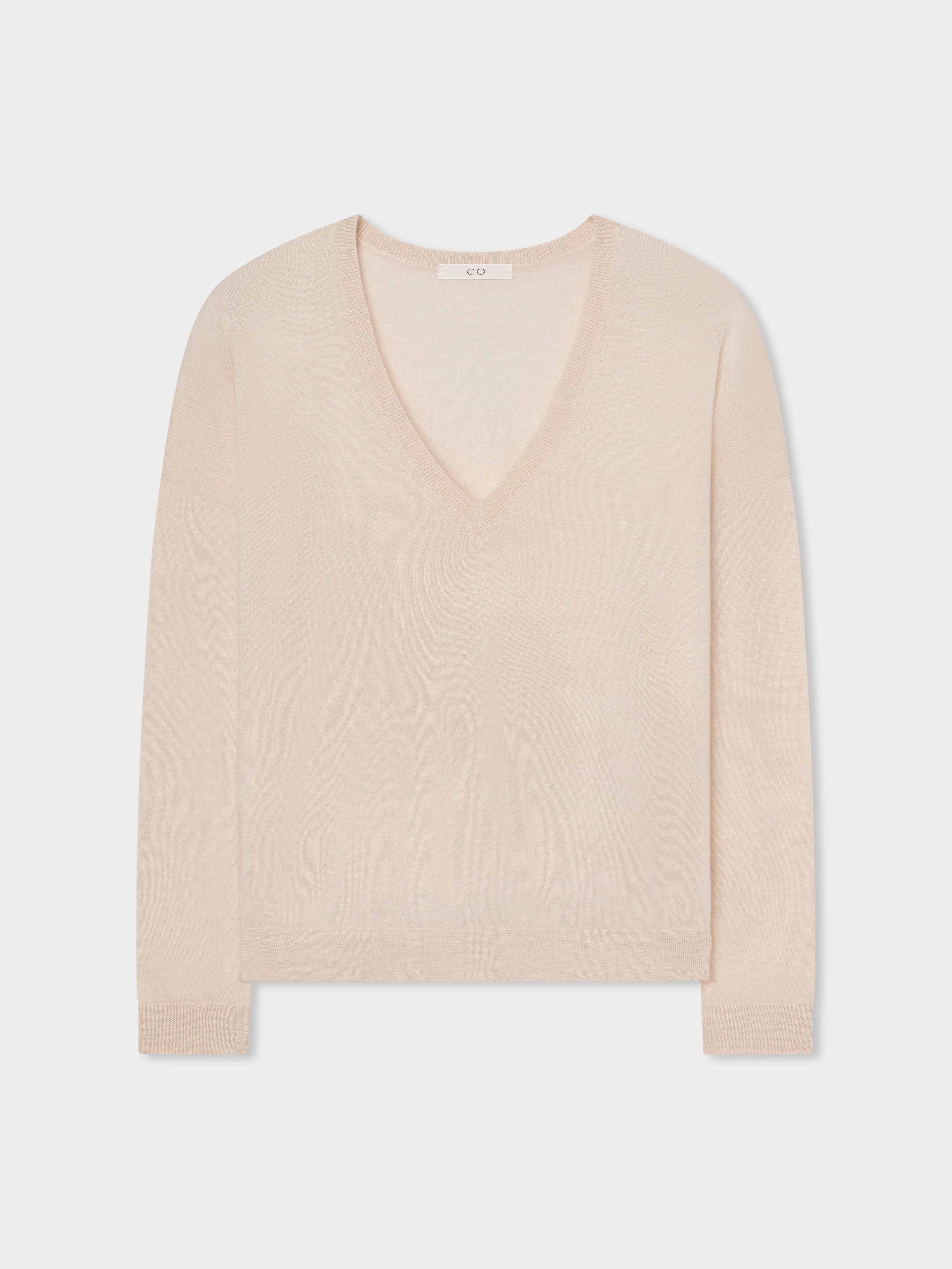 V-Neck Sweater in Fine Cashmere -Whisper Pink