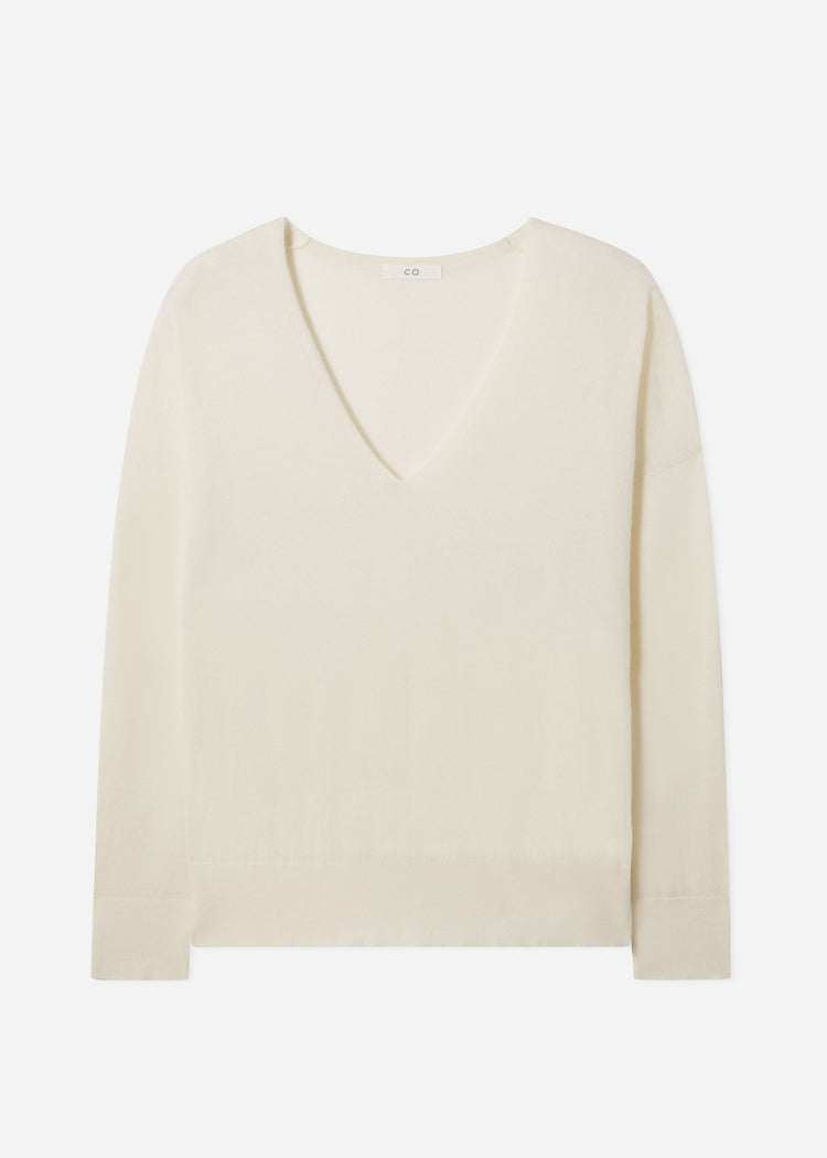 V-Neck Sweater in Fine Cashmere - Ivory, image 4 of 4