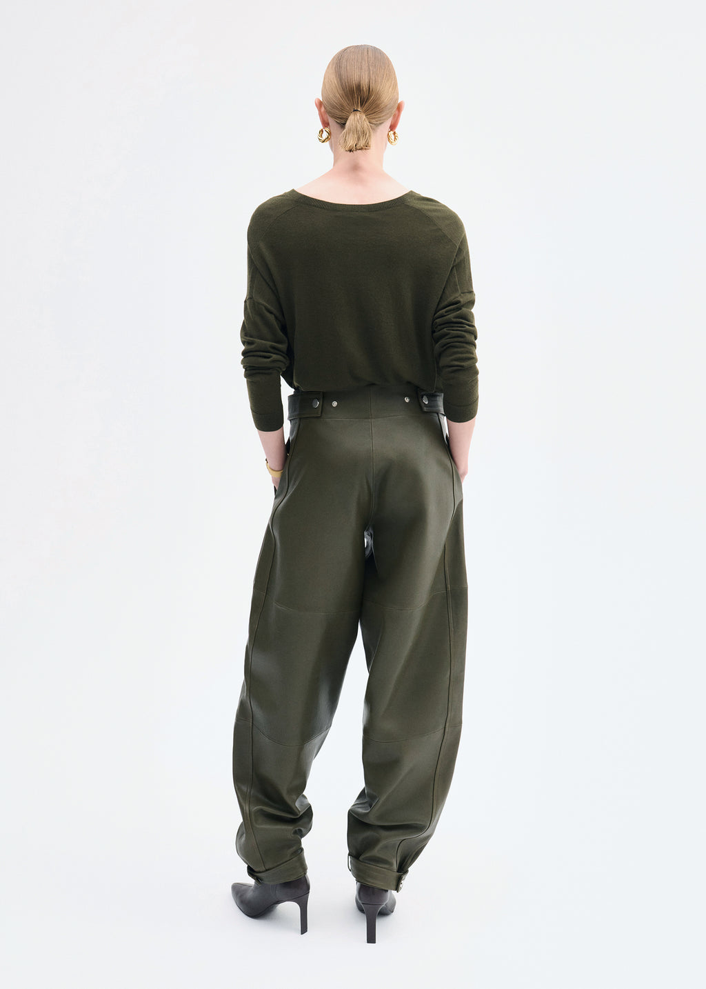 V-Neck Sweater in Fine Cashmere - Olive - CO