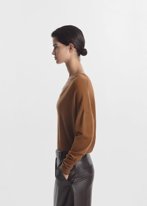 V-Neck Sweater in Fine Cashmere - Ginger, image 3 of 6