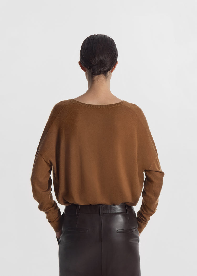 V-Neck Sweater in Fine Cashmere - Ginger, image 4 of 6