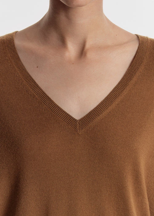 V-Neck Sweater in Fine Cashmere - Ginger, image 2 of 6