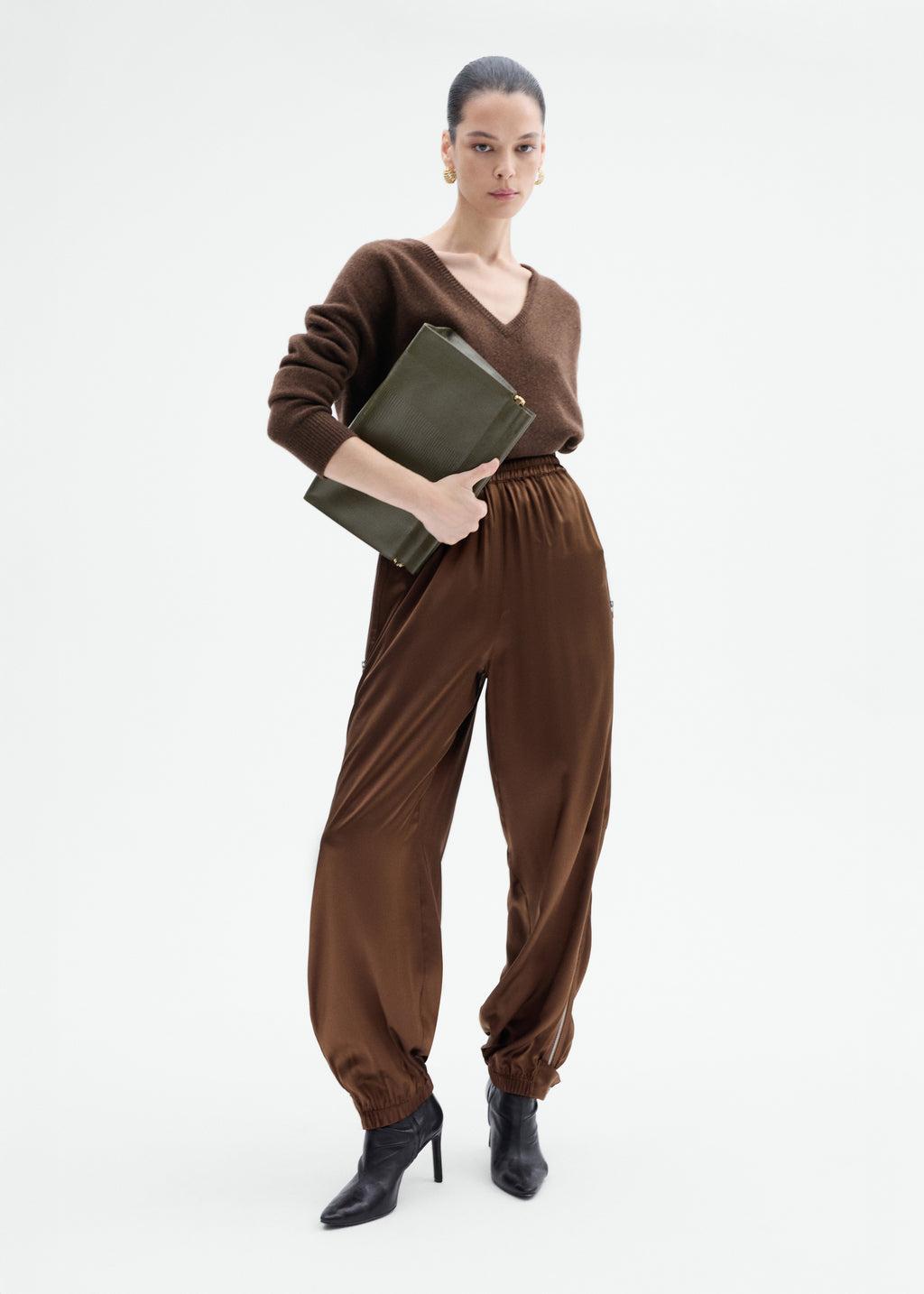V-Neck Sweater in Cashmere - Brown - CO