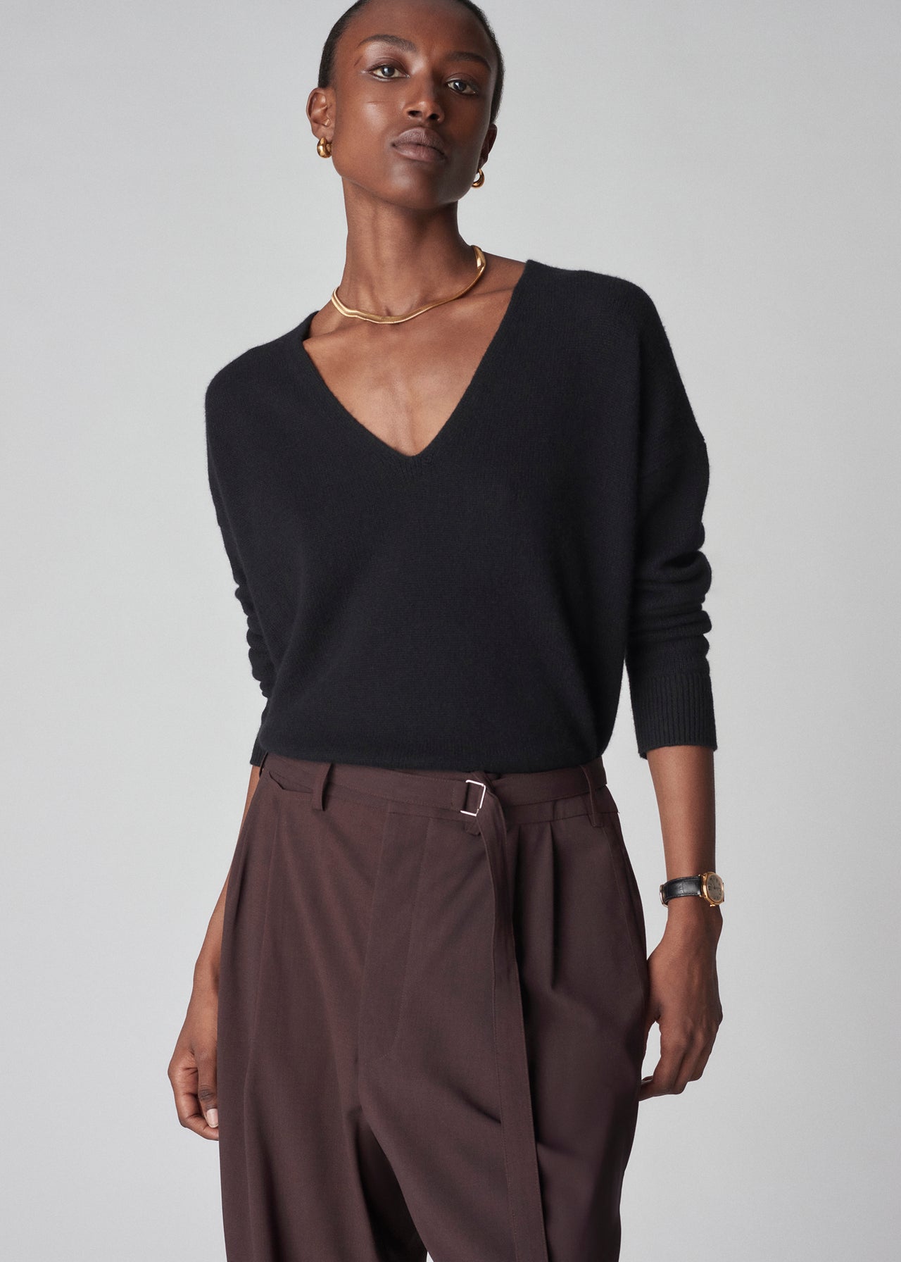 V-Neck Long Sleeve Sweater in Cashmere - Black - CO