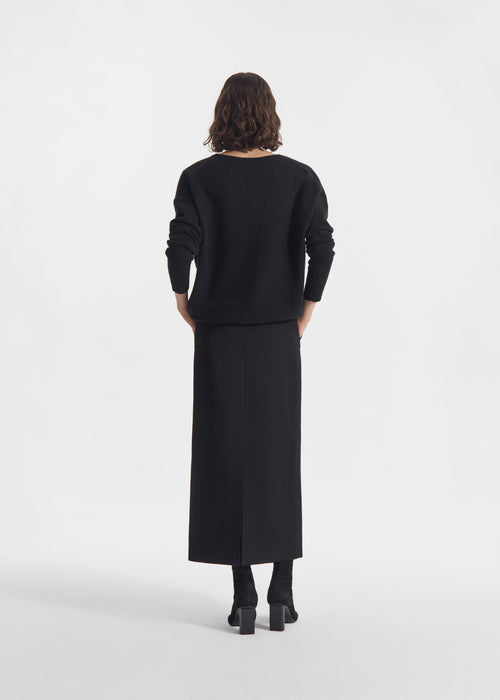 V-Neck Sweater in Cashmere - Black, image 3 of 4