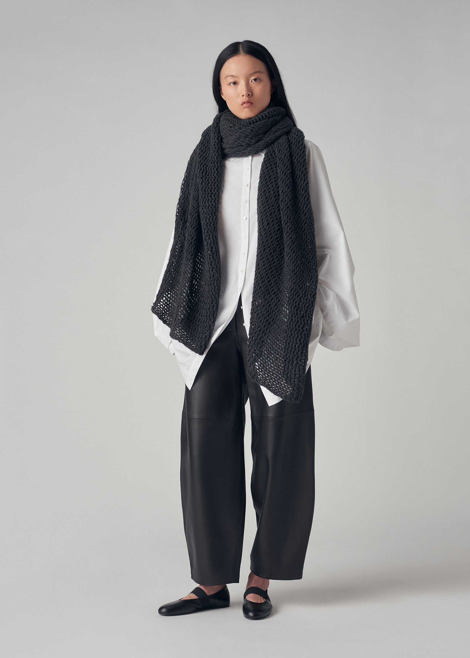 Oversized Scarf in Cashmere - Dark Grey - CO Collections