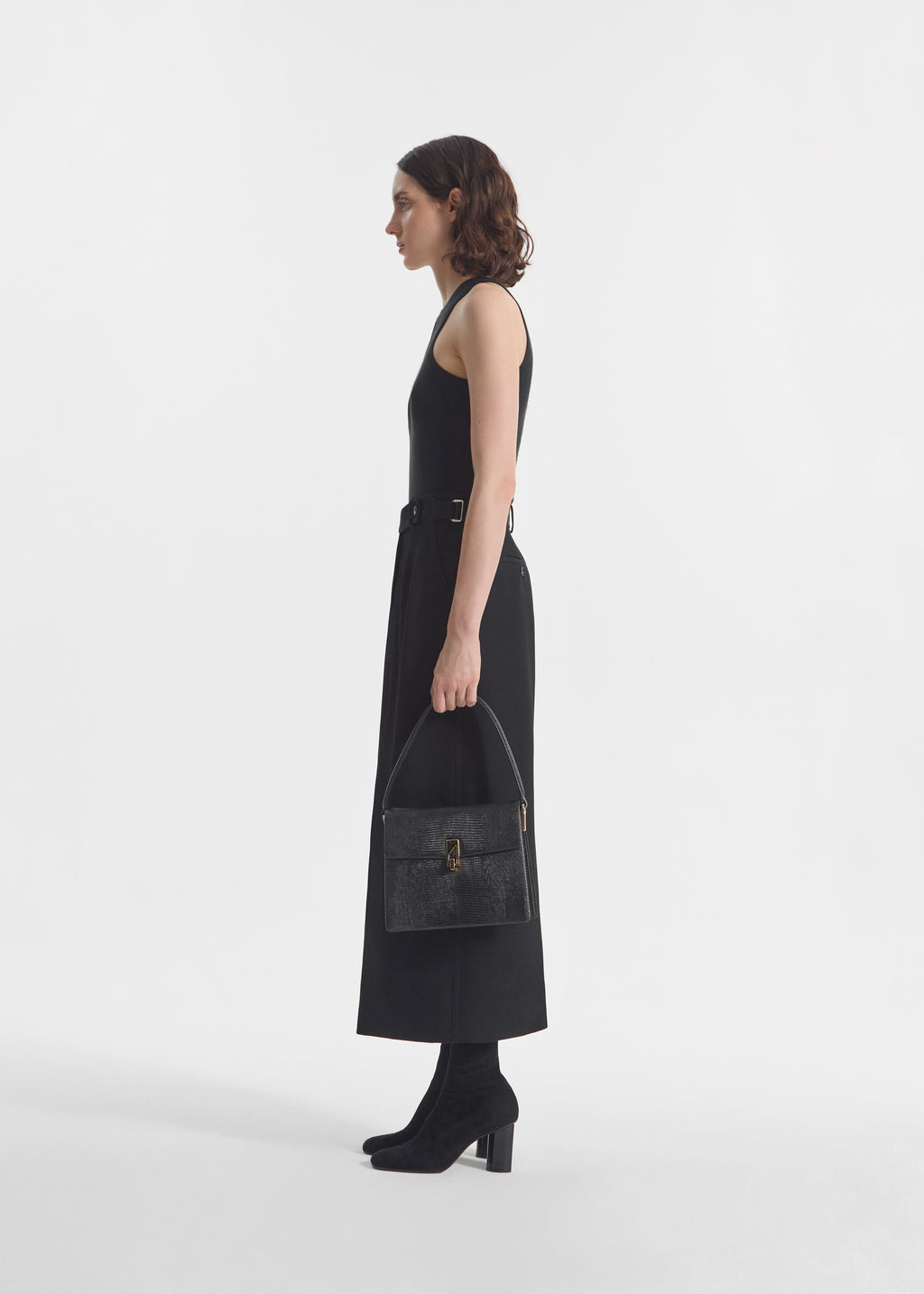 Tailored Pencil Skirt in Wool - Black - CO
