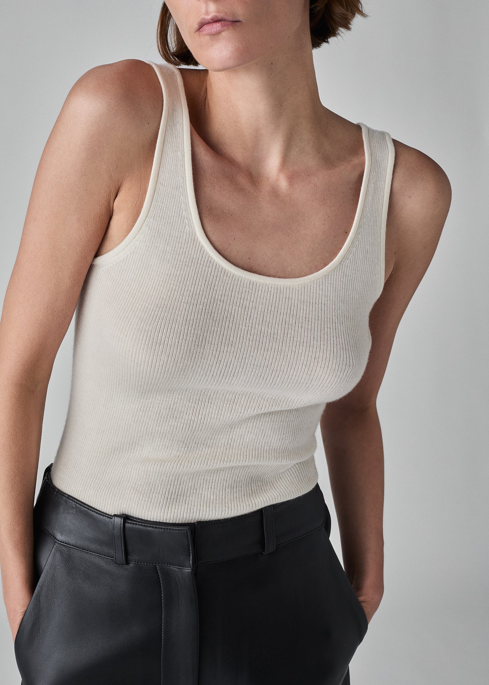 Sweater Tank in Fine Cashmere - Ivory