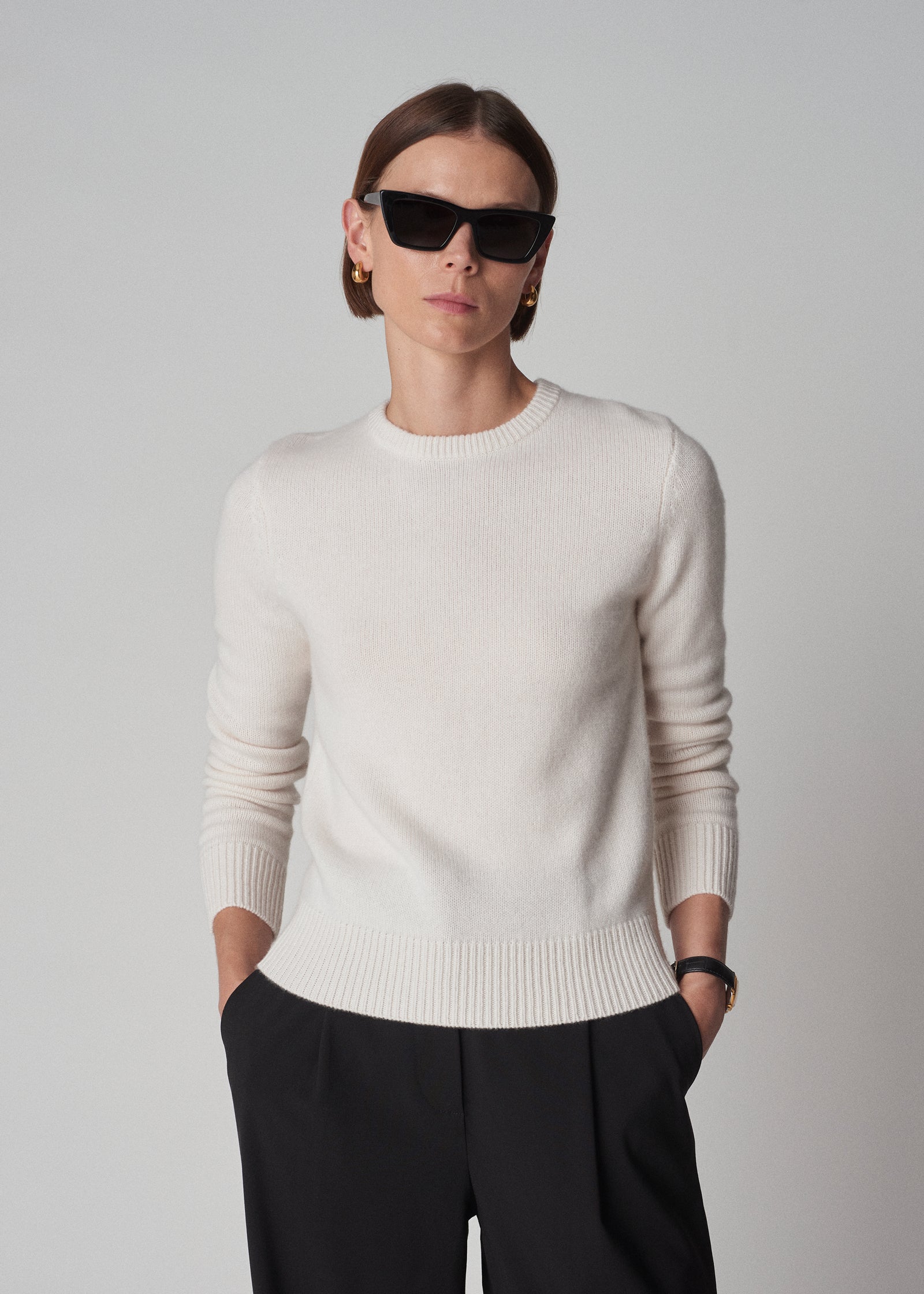 Classic Crew Neck in Cashmere - Ivory - CO Collections