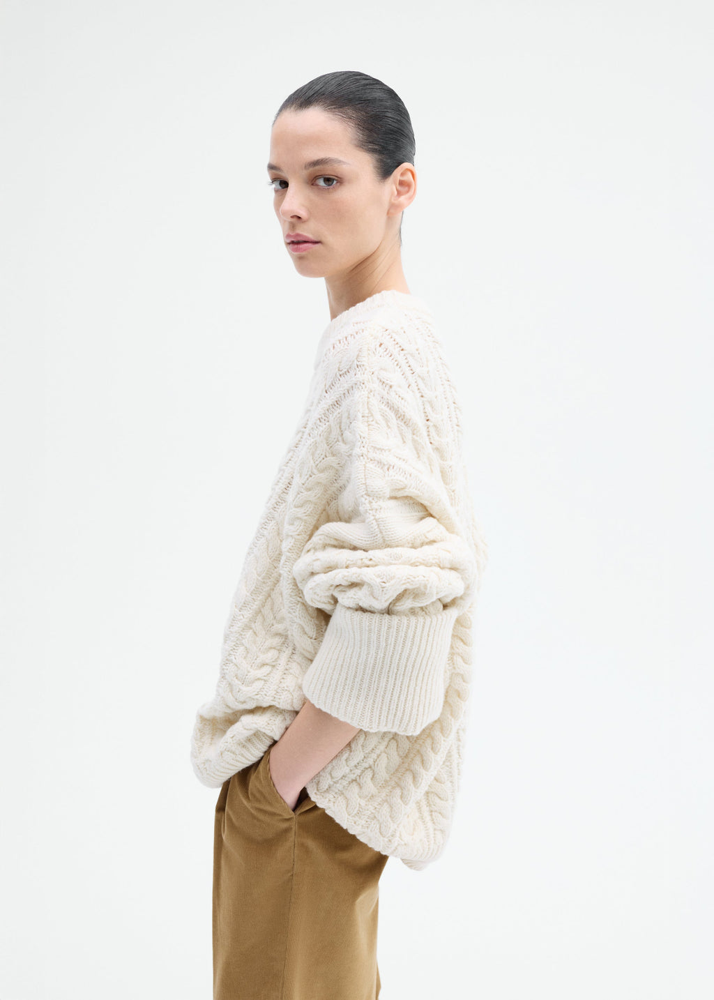 Cableknit Sweater in Wool Blend Yarn -  Ivory - CO