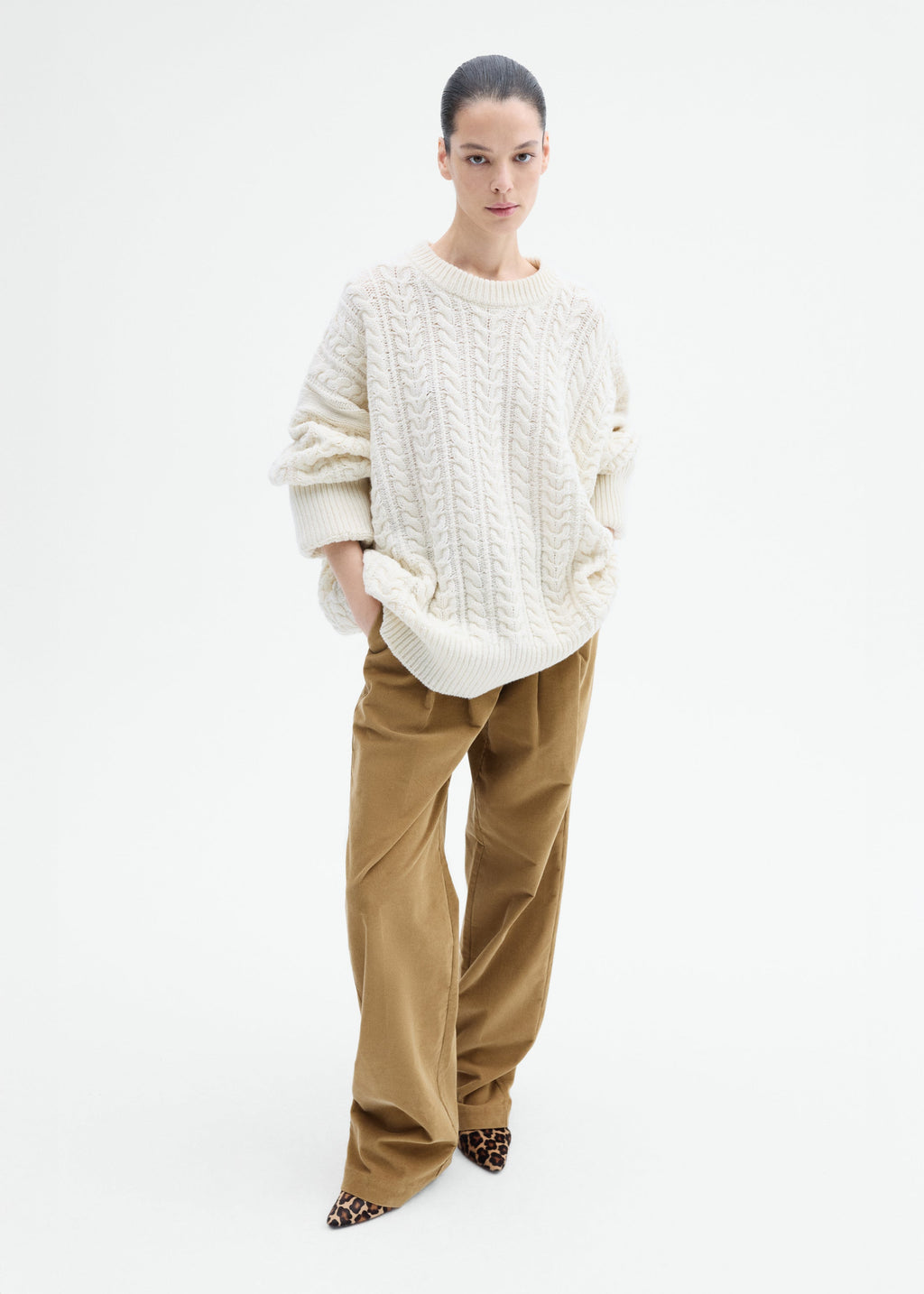Cableknit Sweater in Wool Blend Yarn -  Ivory - CO