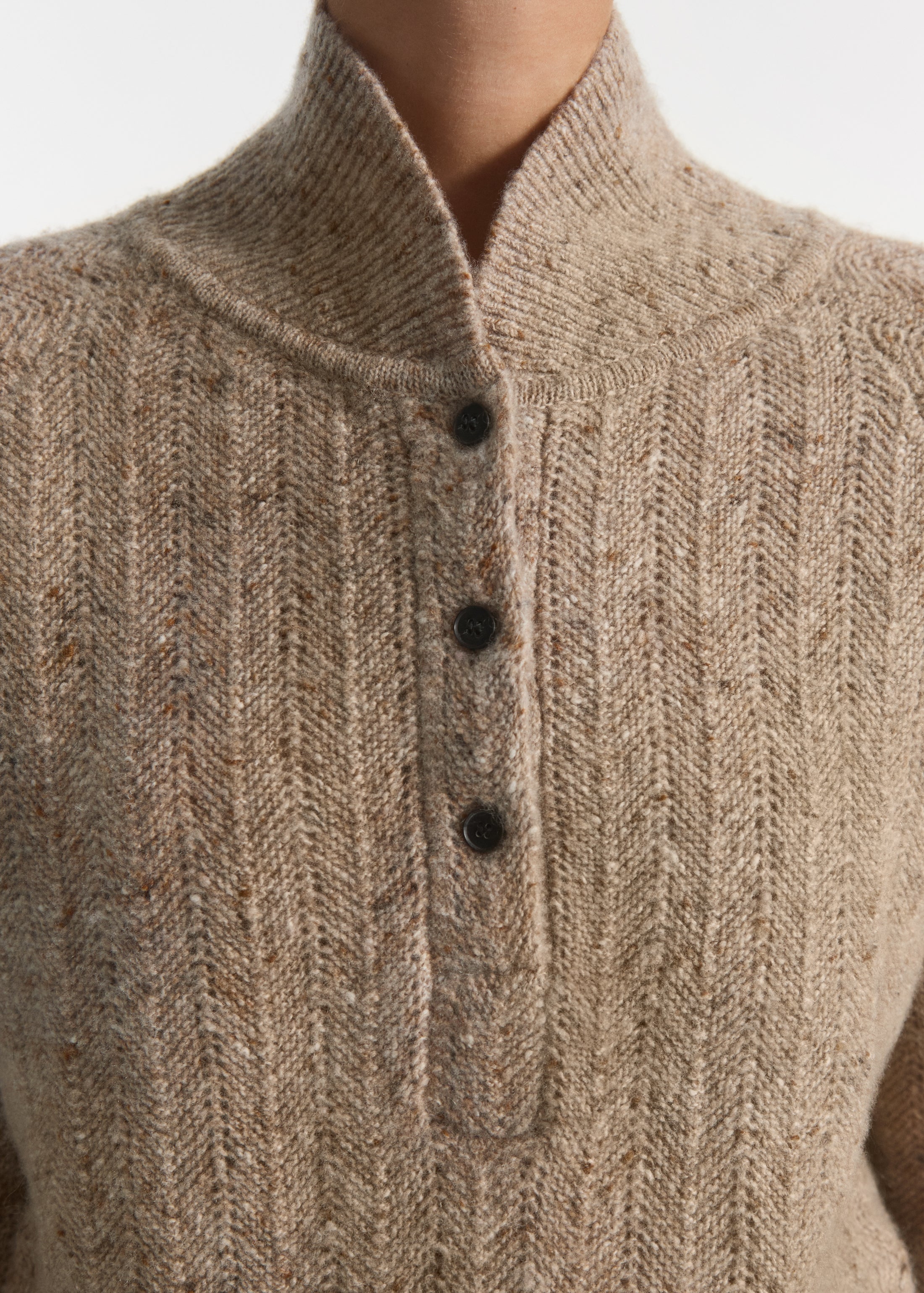 Cropped Henley Sweater in Wool Cashmere Blend - Antelope