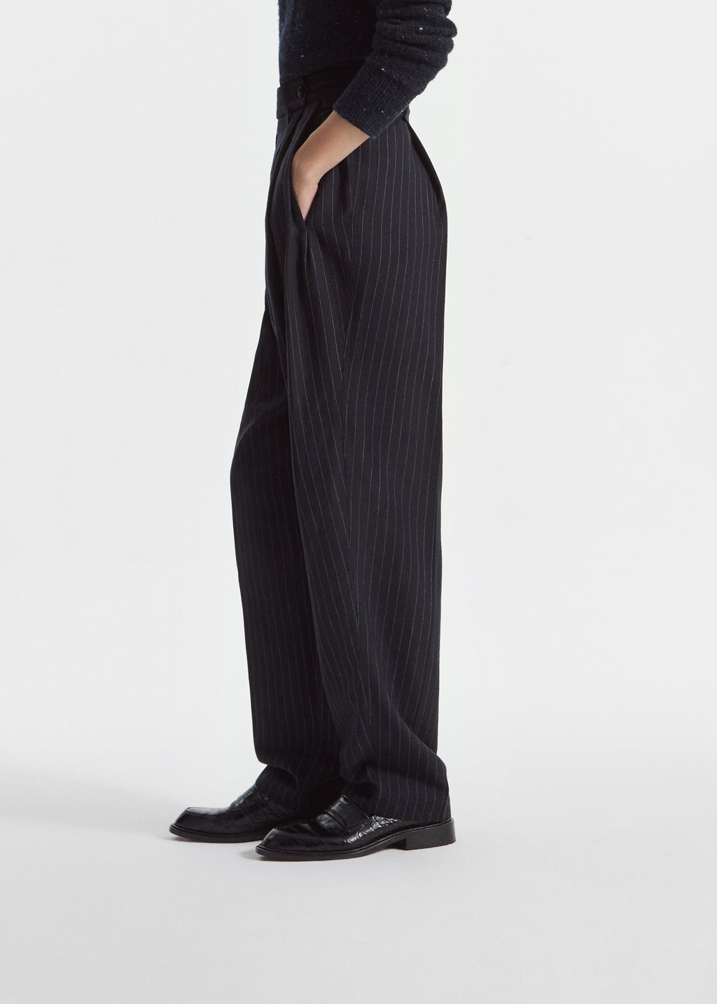 Wide Leg Pleated Pant in Pinstripe Virgin Wool - Navy Stripe - CO