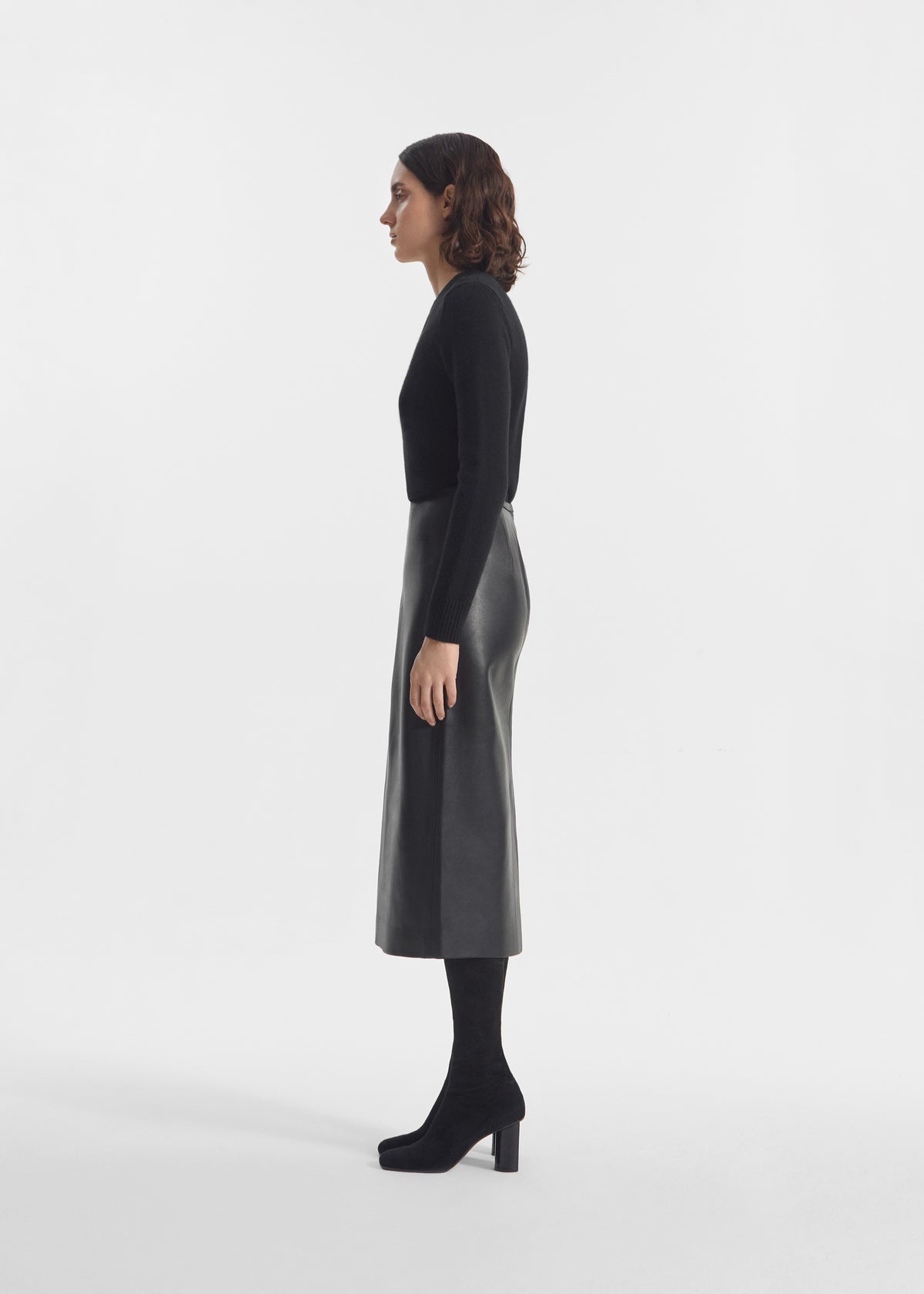 Crew Sweater in Cashmere - Black, image 2 of 4