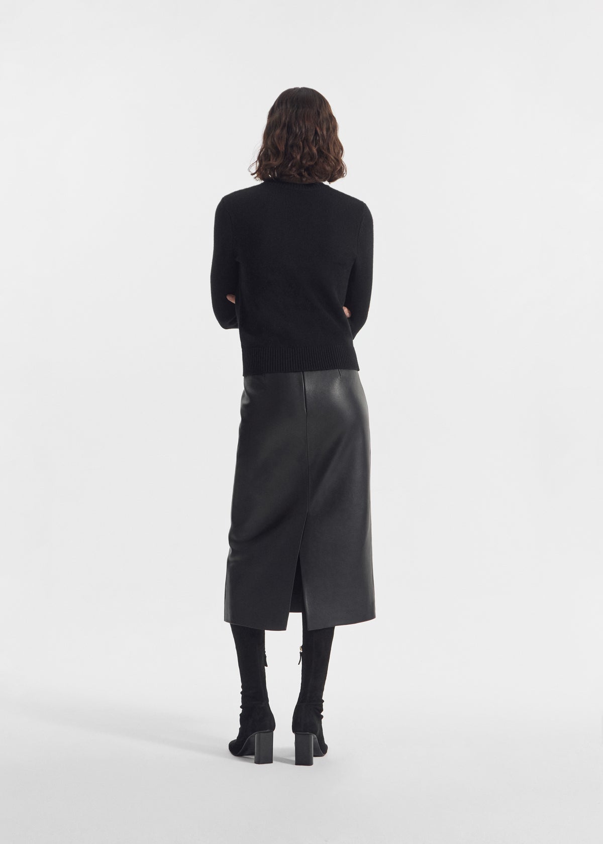 Crew Sweater in Cashmere - Black, image 3 of 4