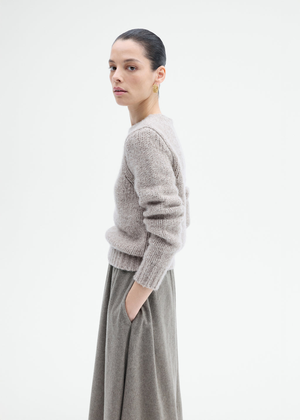 Fitted Crew Sweater in Cashmere - Hickory - CO