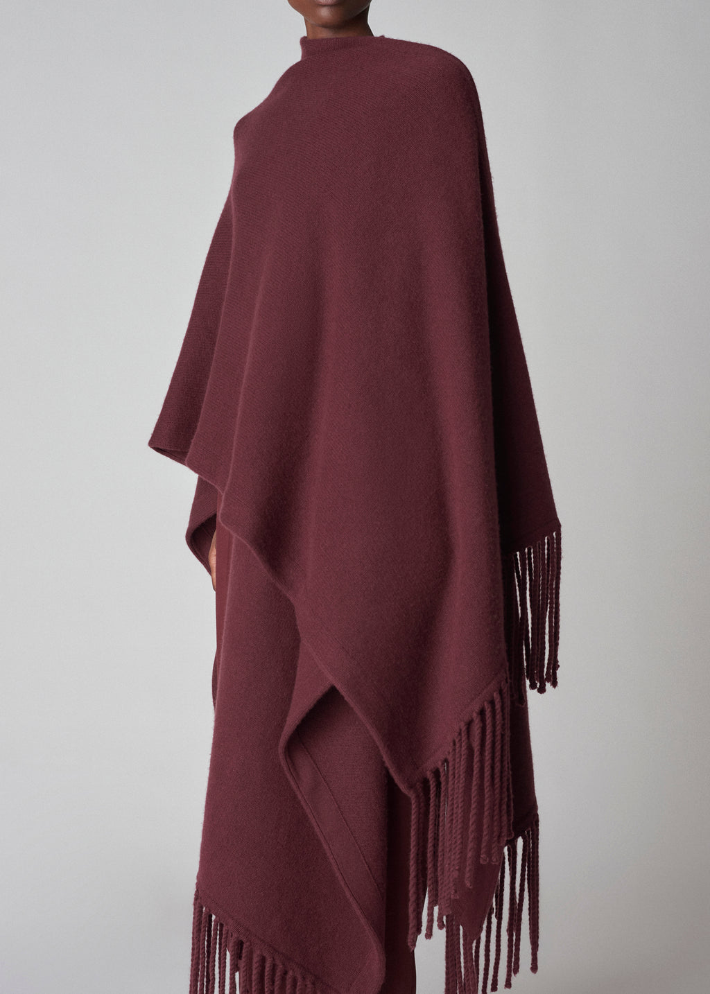 Fringe Poncho in Wool Cashmere Knit - Bordeaux - CO