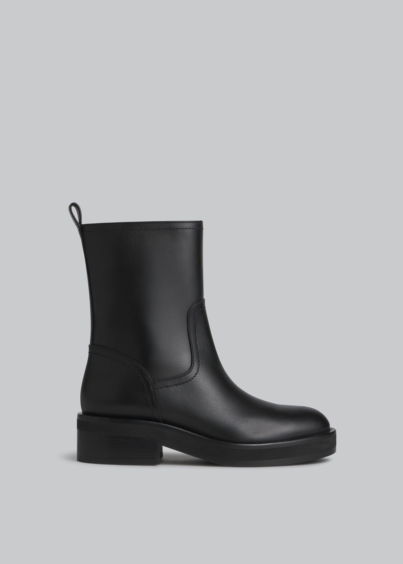 Workwear Boot in Calfskin - Black