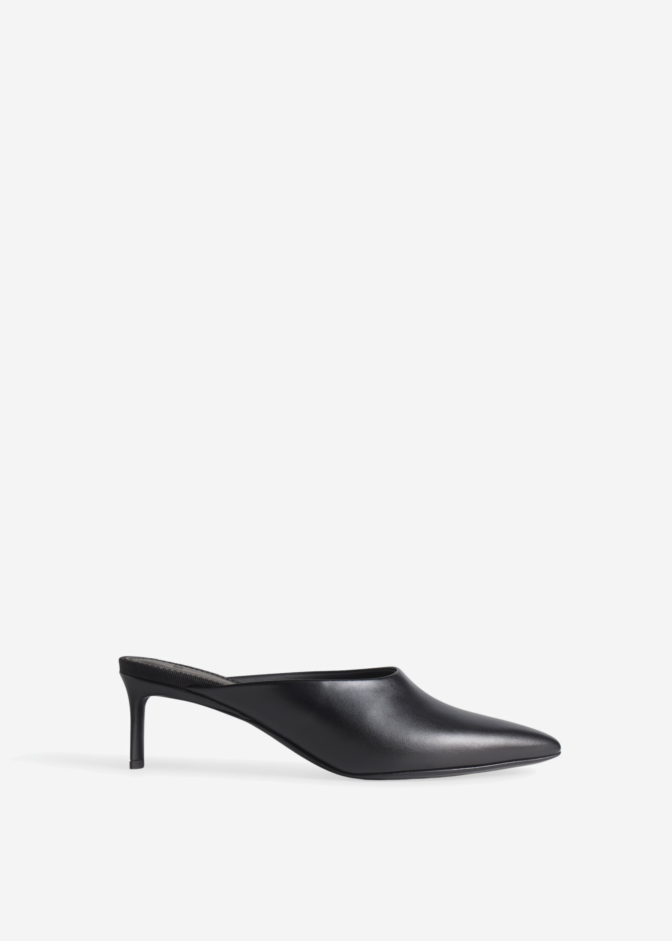 Pointed Toe Mule in Calf Skin Leather - Black