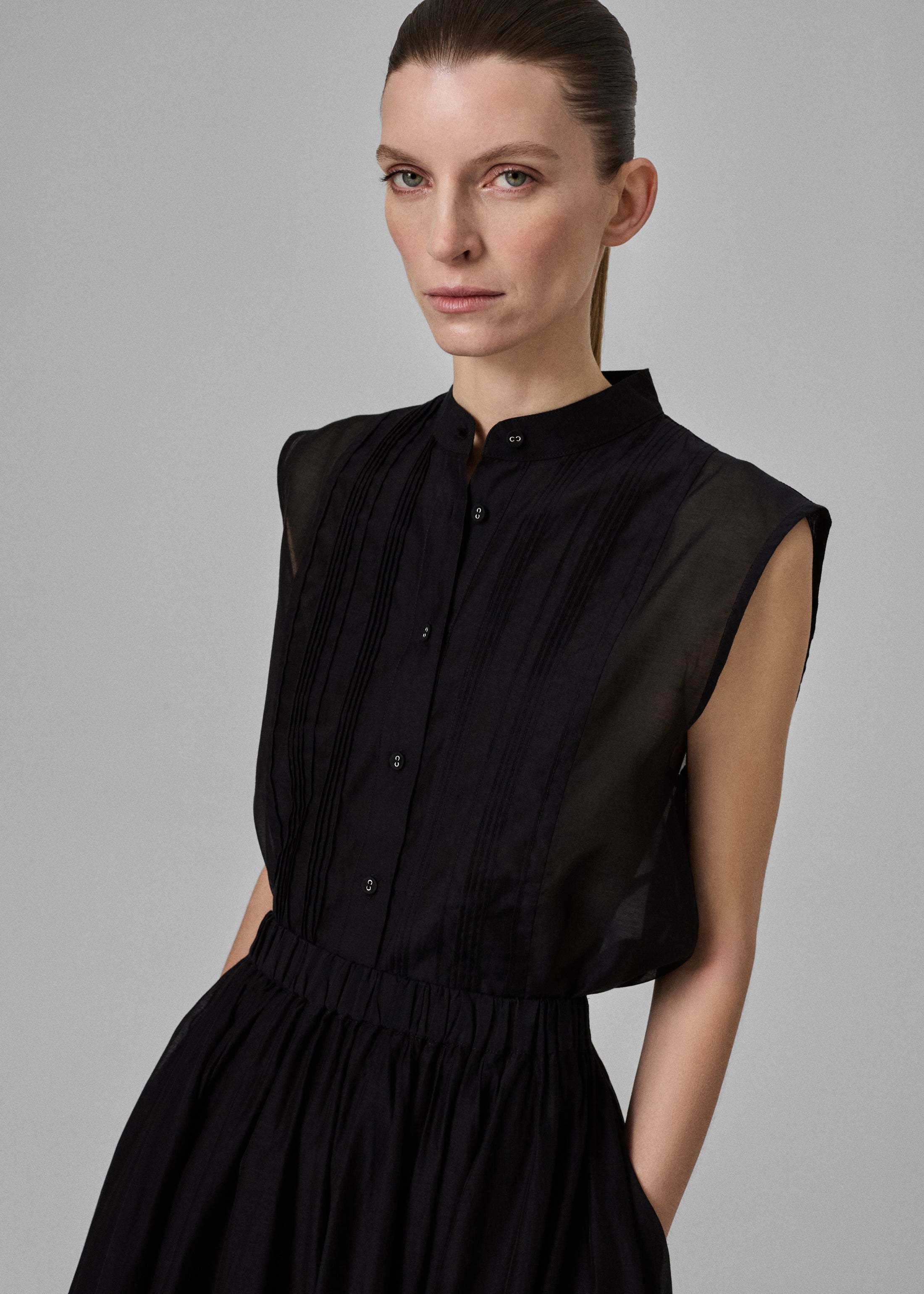 Sleeveless Tuxedo Shirt - Black